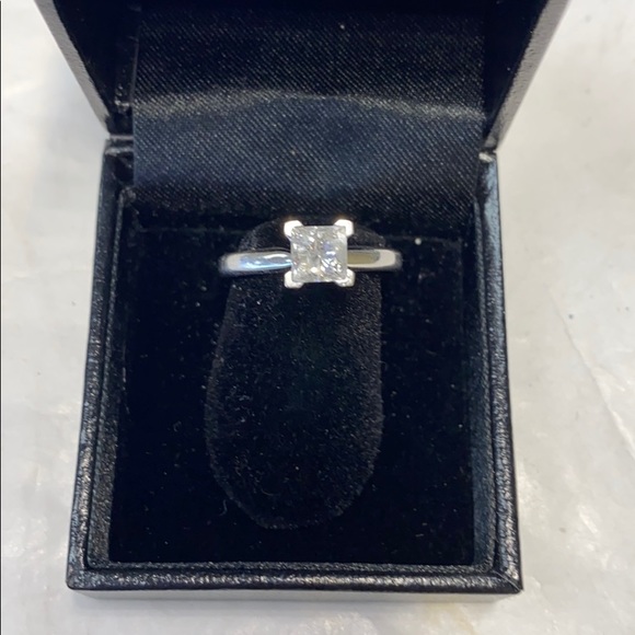 Jewelry - Diamond Solitaire engagement Ring